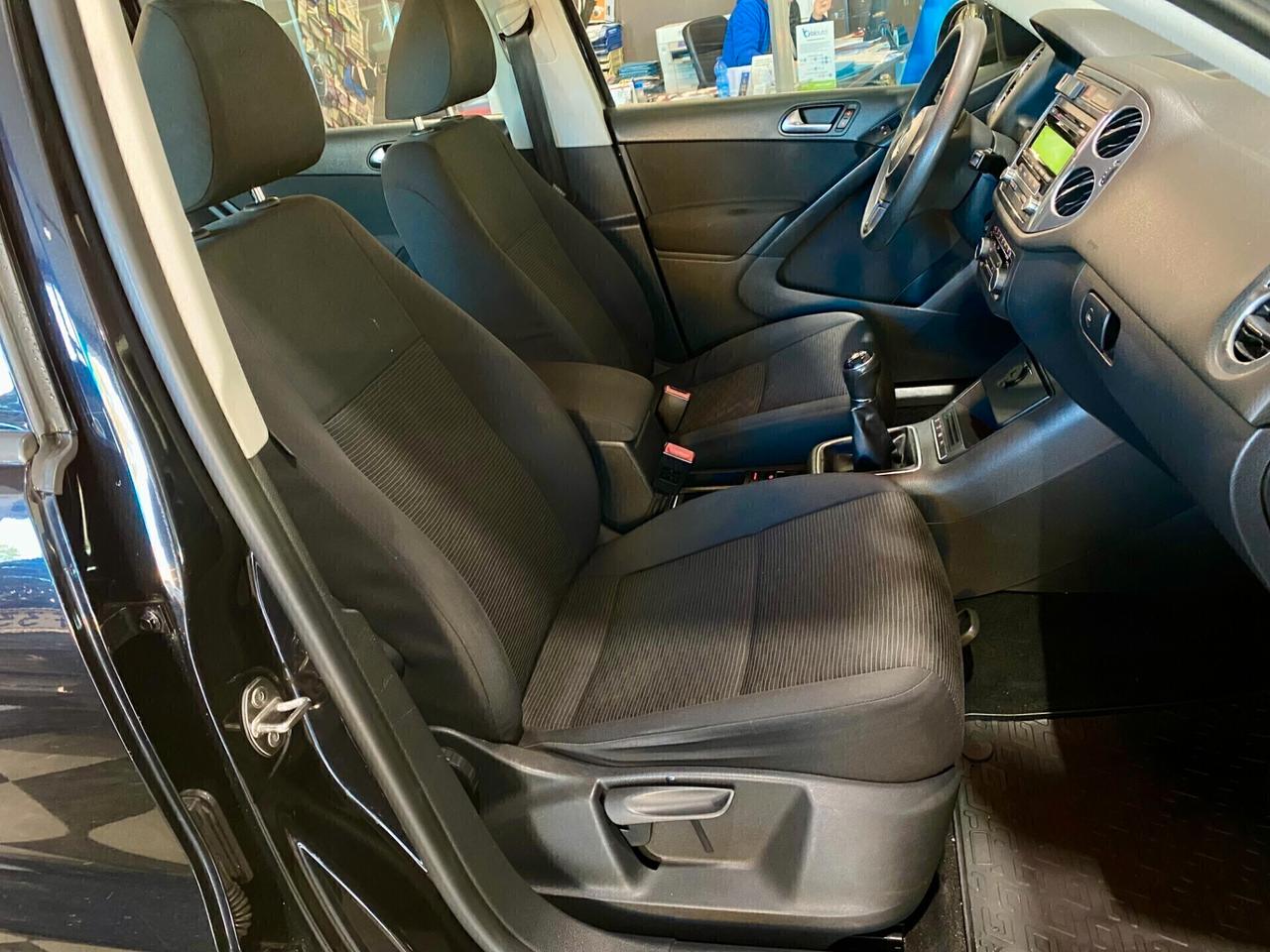 Volkswagen Tiguan 2.0 TDI 140cv Sport & Style-2012