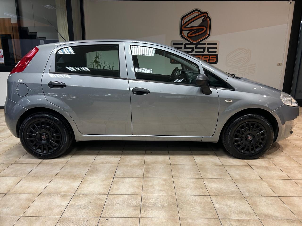 Fiat Grande Punto 1.2 69cv 137.000KM NEOPATENTATI