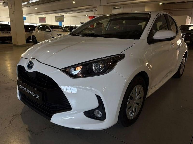 Toyota Yaris Hybrid Active MY22