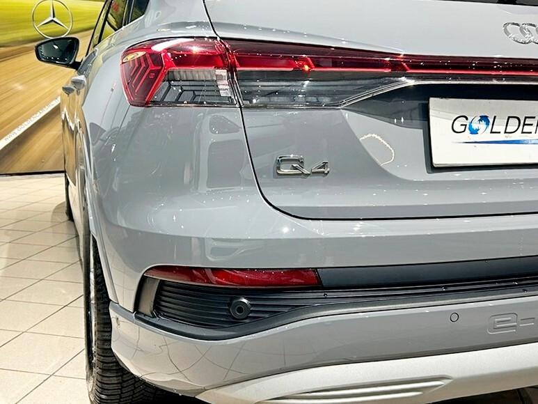 Audi Q4 50 e-tron quattro Business Advanced