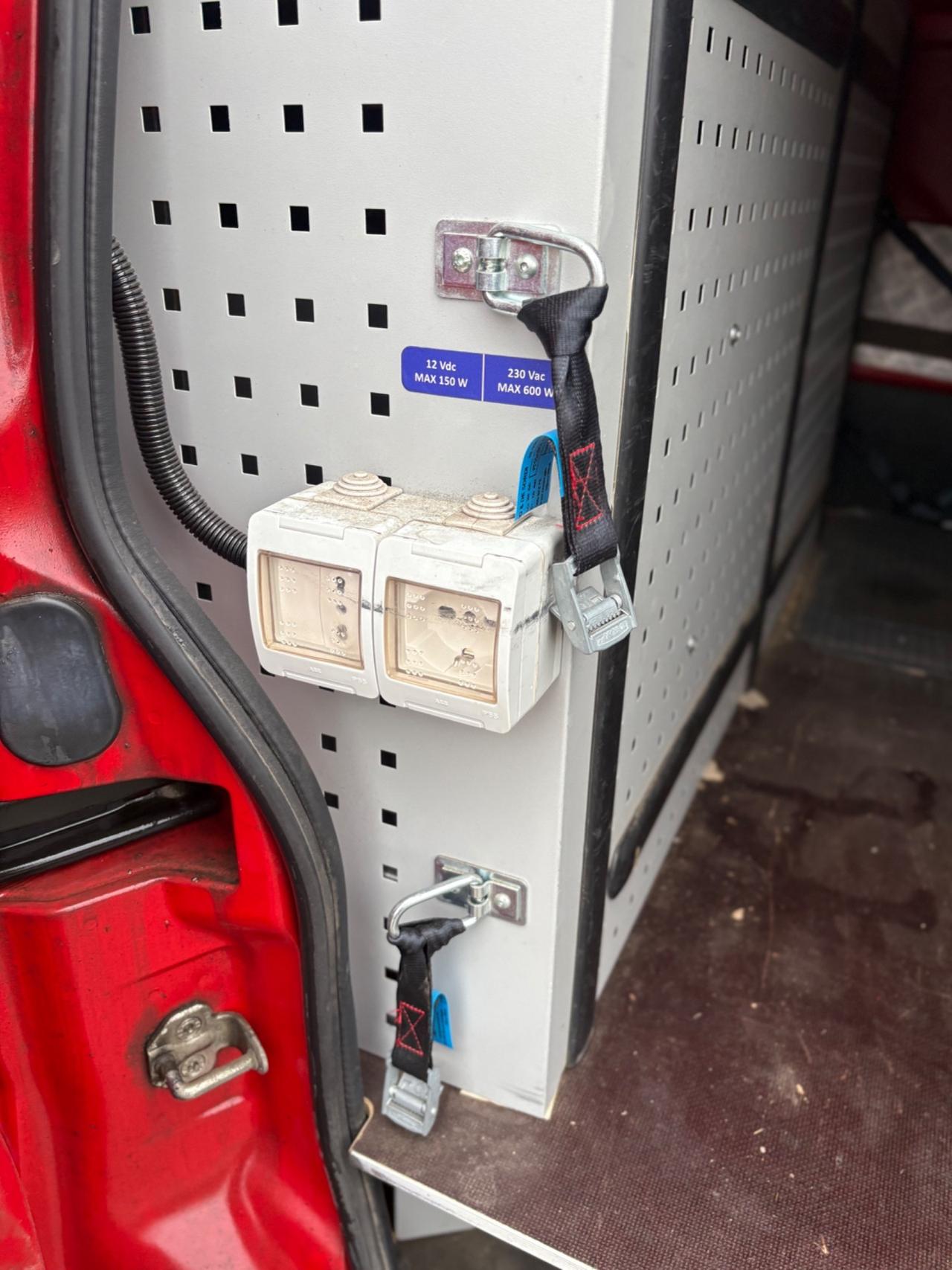 Fiat Fiorino 1.3 MJT 95CV Combinato Adventure