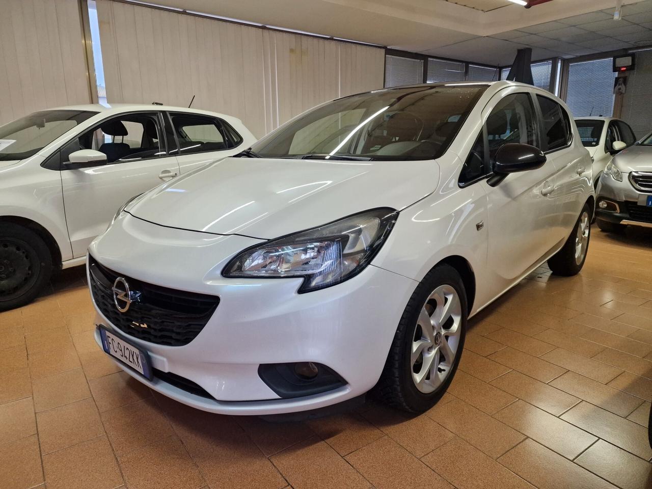 Opel Corsa 1.4 90CV GPL Tech 5 porte b-Color, 102 mila chilometri