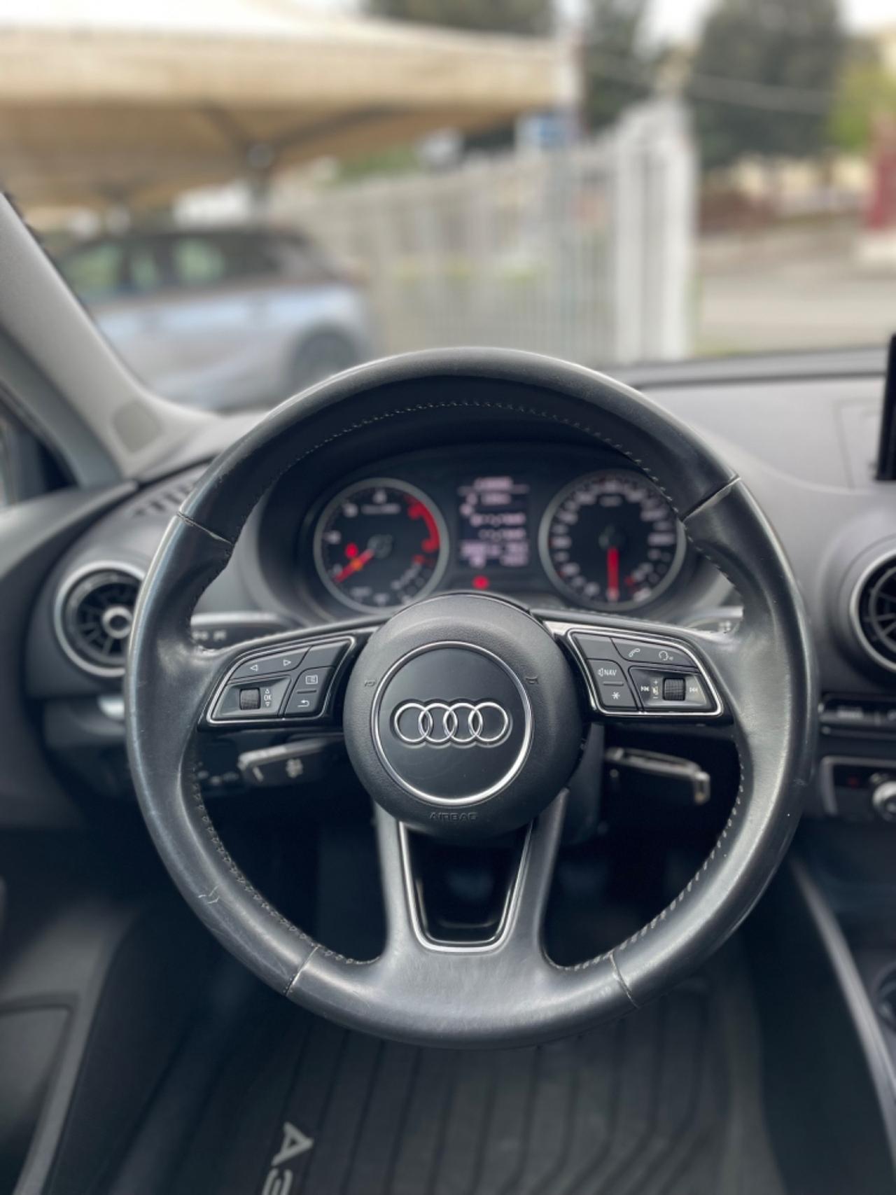Audi A3 SPB 1.6 TDI 116 CV Business