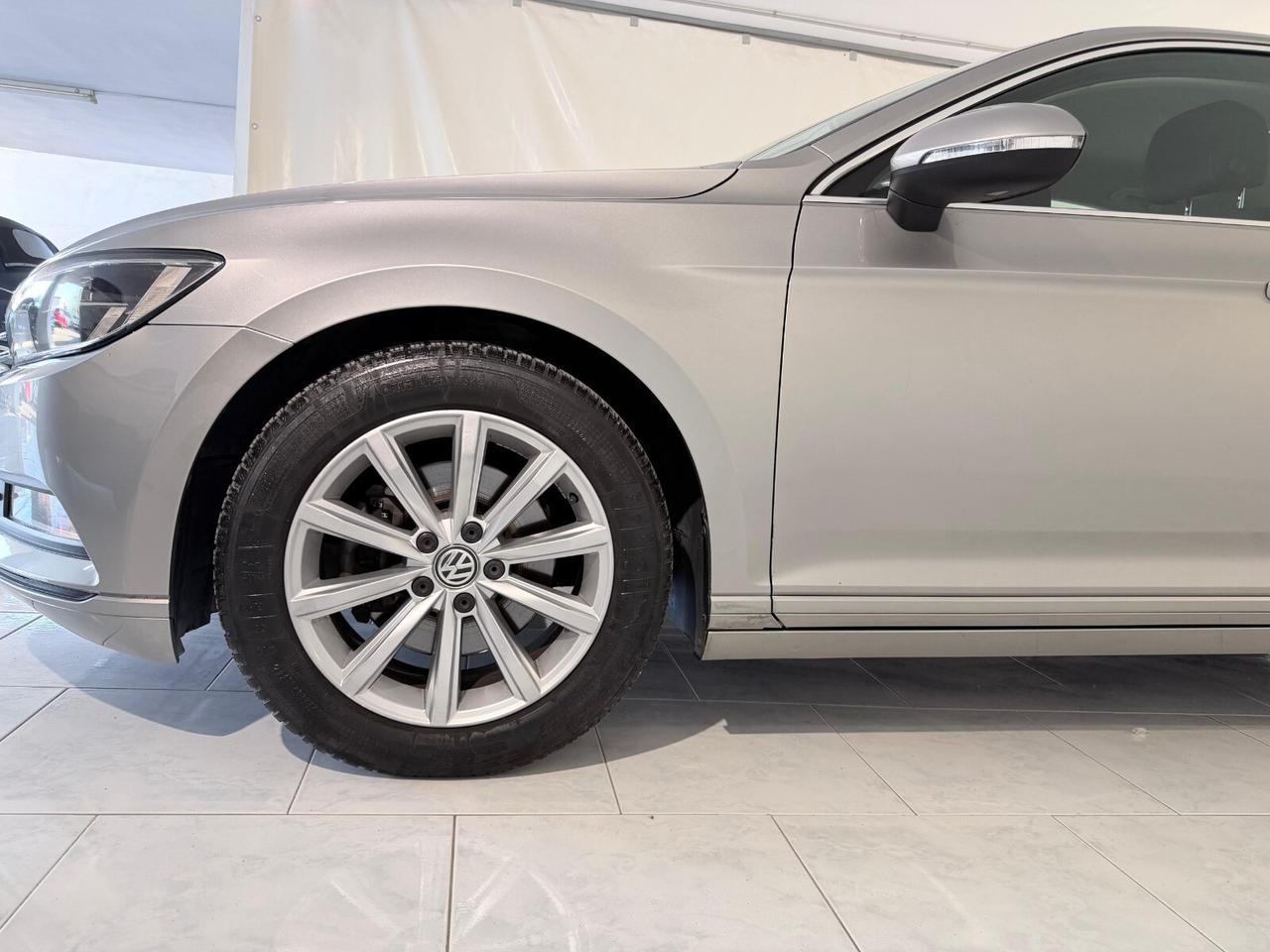 PASSAT 2017 BERLINA 2.0 tdi 150cv SOLI 85 000KM CERTIFICATI