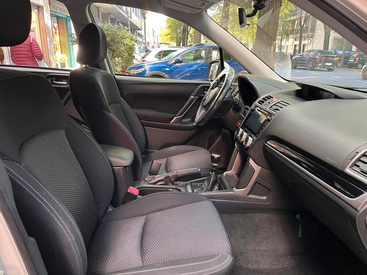 Subaru Forester 2.0D Style