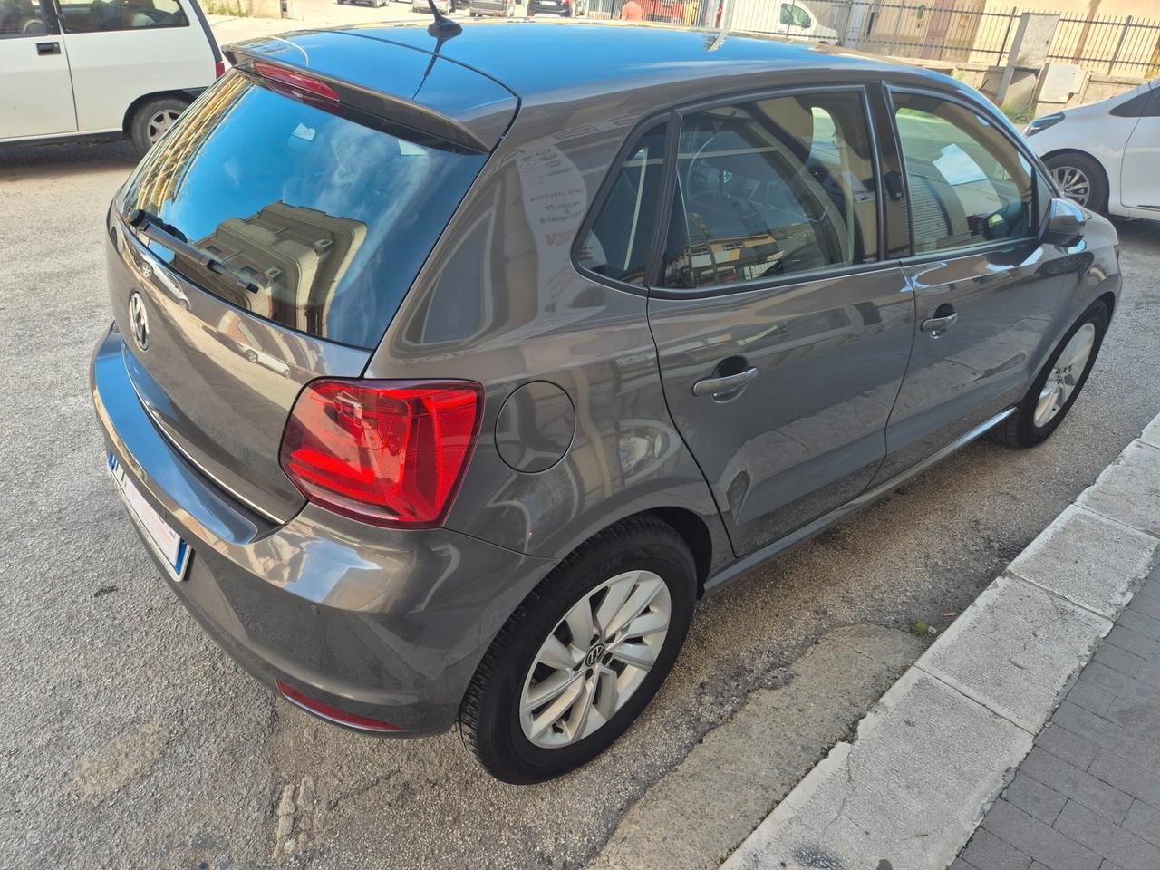 VW POLO 1.0 BENZ 60 CV ANNO 2017 SOLI KM 60000 CERTIF