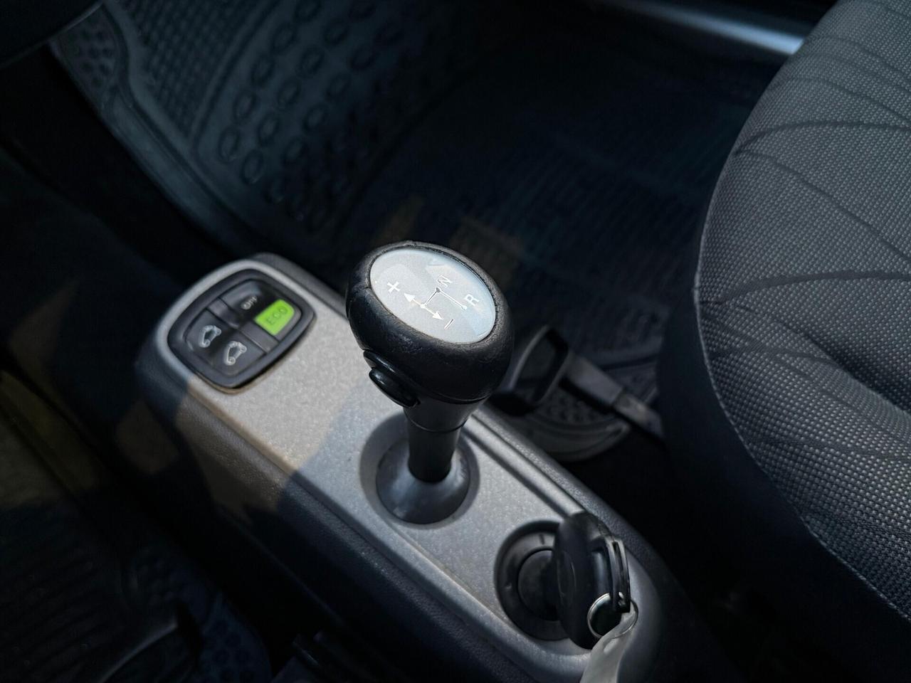 Smart ForTwo 1.0 MHD 70 CV Cabrio Passion