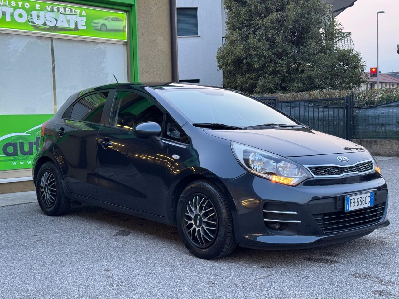 Kia Rio 1.2 Benzina 5p. NEOPATENTATI 85 CV