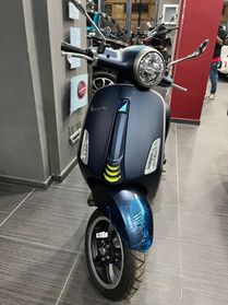 Vespa 125 Primavera Tech Blu Energico Matt Km0