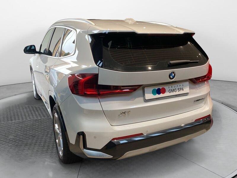 BMW X1 U11 sdrive18d X-Line auto