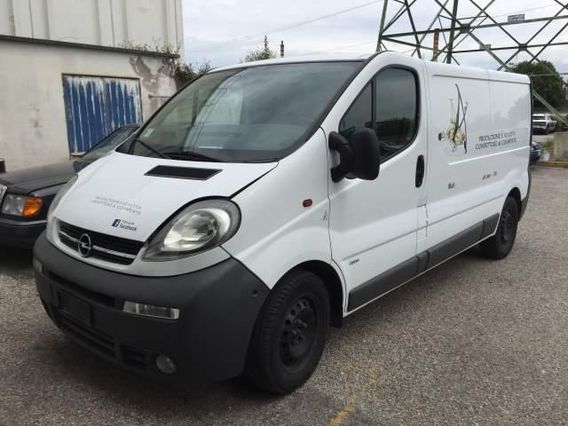 Opel Vivaro 29 2.5 DTI PASSO LUNGO MOTORE ROTTO