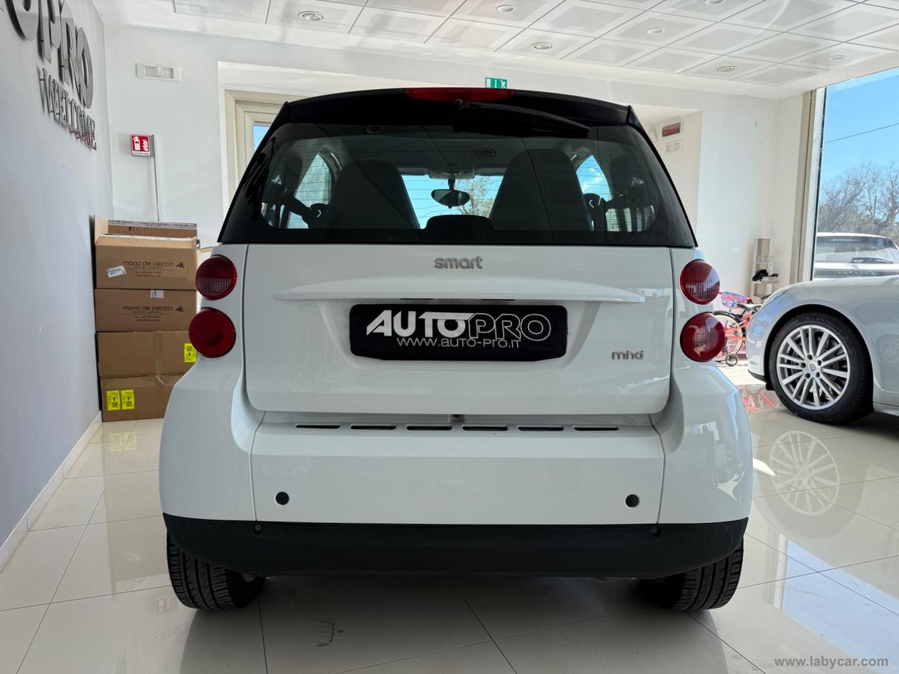 SMART fortwo 1000 52 kW MHD coupé pure