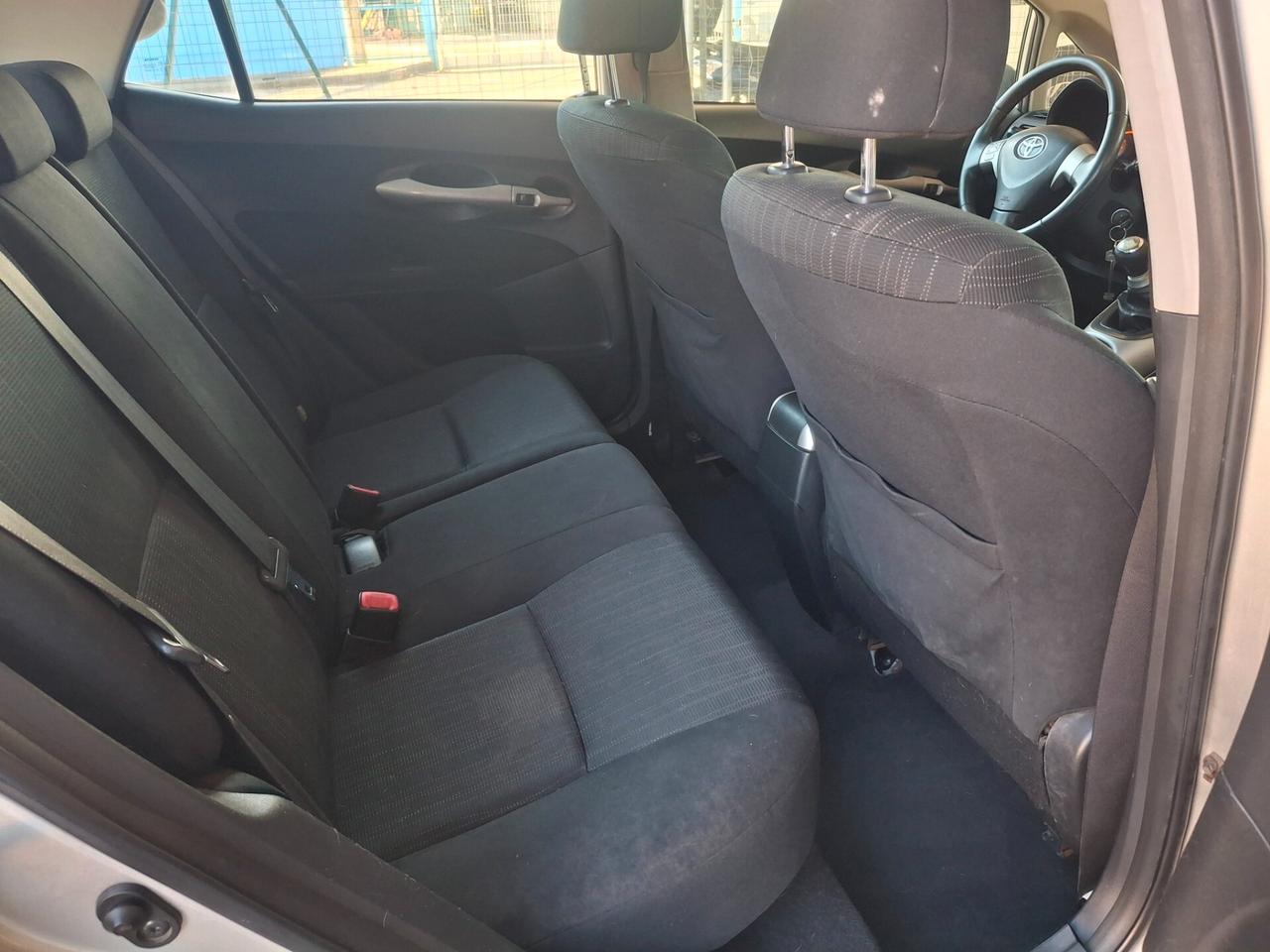 Toyota Auris 1.4 D-4D 5 porte Sol