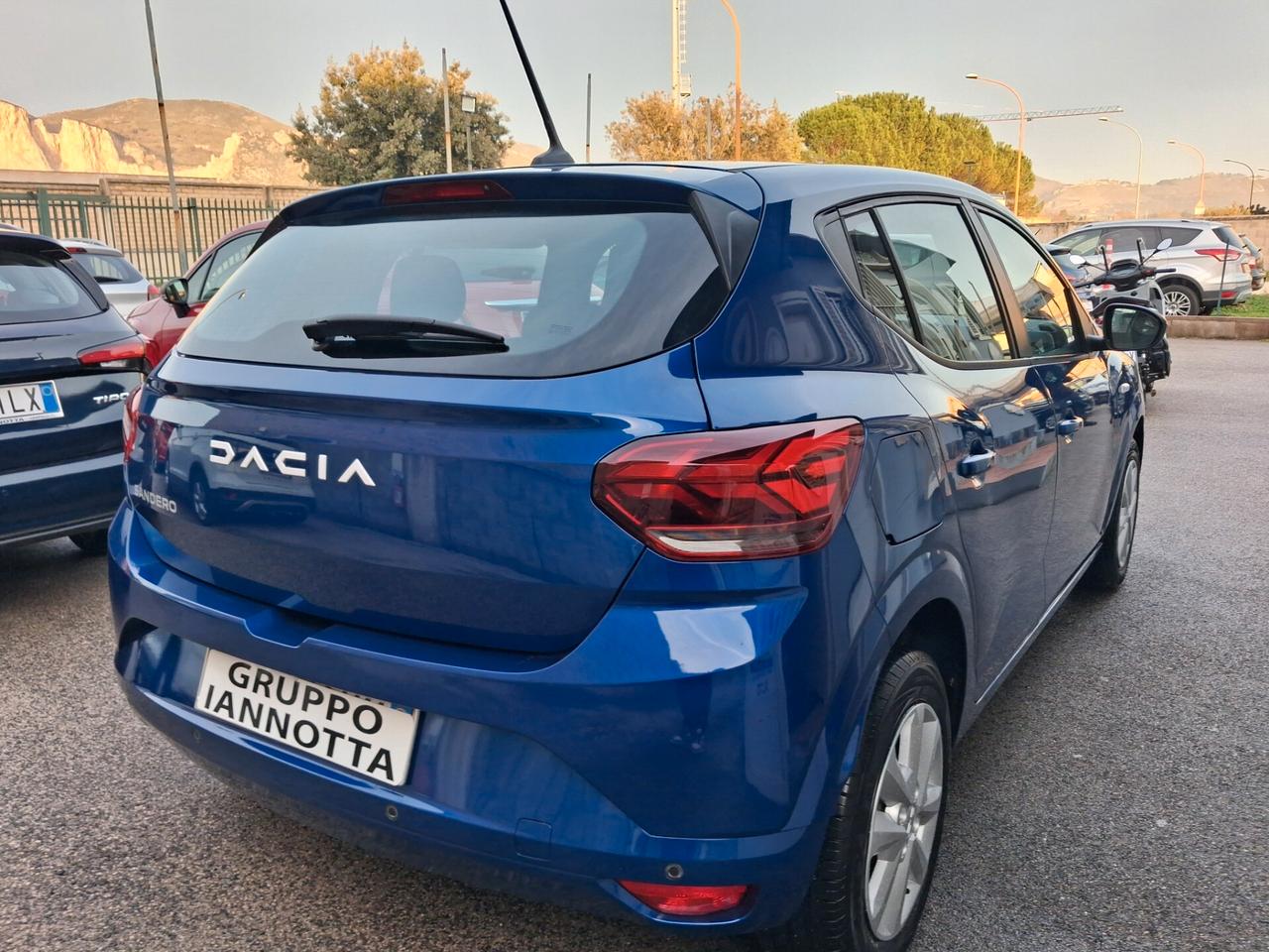 DACIA SANDERO 0.9 101 C.V. GPL CASA MADRE NAVIGATORE ANDROID CAR PALY FARI FULL LED