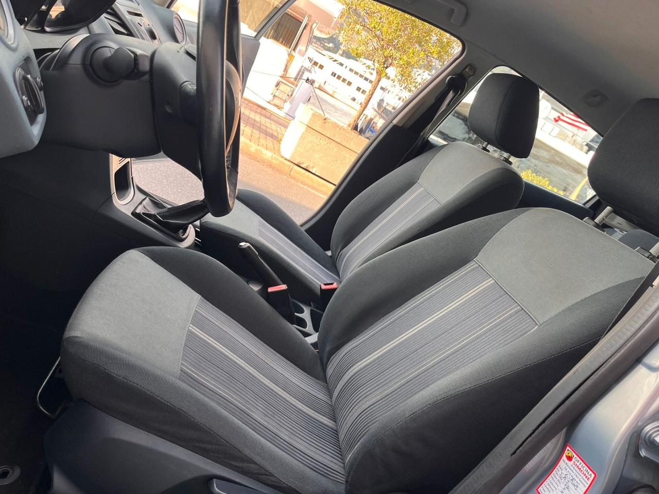 Ford Fiesta 1.4 5 porte Bz.- GPL Titanium
