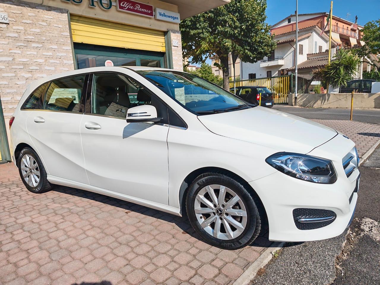Mercedes-benz A 180 d Premium