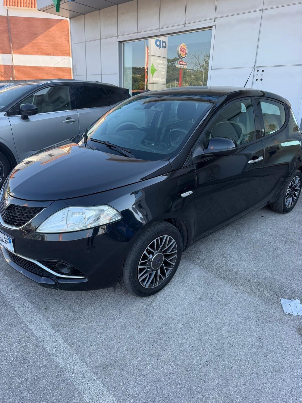 Lancia Ypsilon 1.3 MJT 16V 95 CV 5 porte S&S Gold