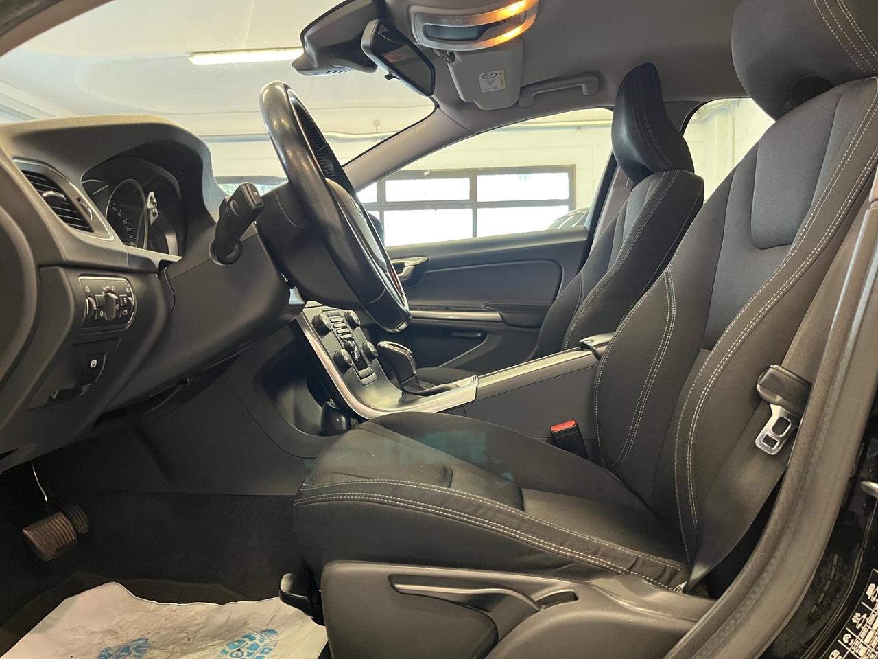 Volvo V60 D2 Geartronic Kinetic