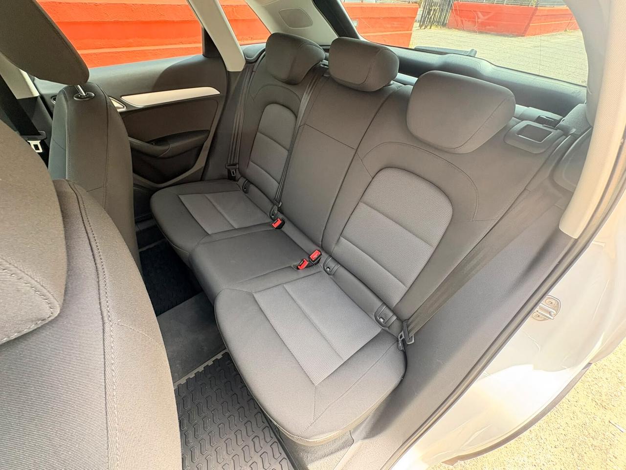 Audi Q3 2.0 TDI 150 CV quattro S tronic line Edition
