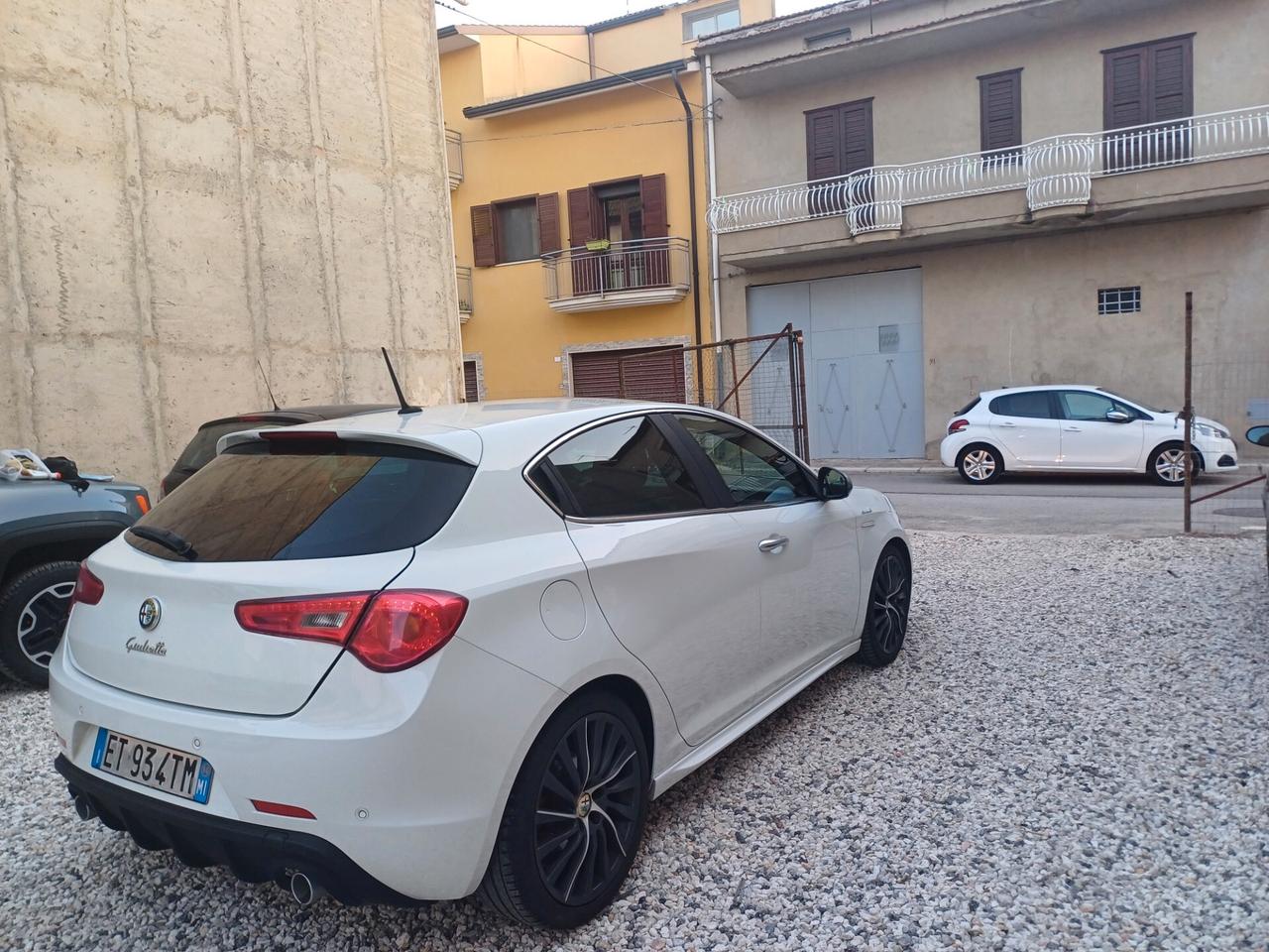 Alfa Romeo Giulietta 1.6 JTDm-2 105 CV Exclusive
