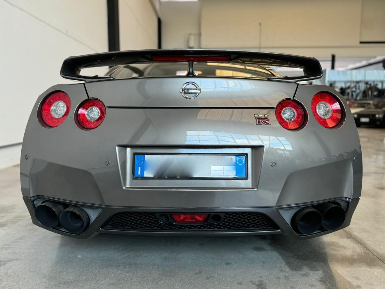 Nissan GTR