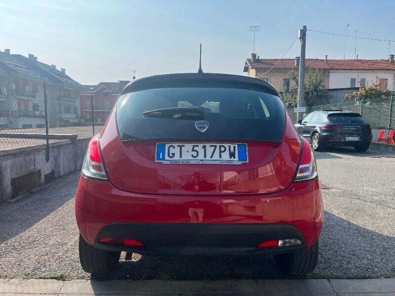 Lancia Ypsilon Ypsilon 1.0 FireFly 5 porte S&S Hybrid Platino