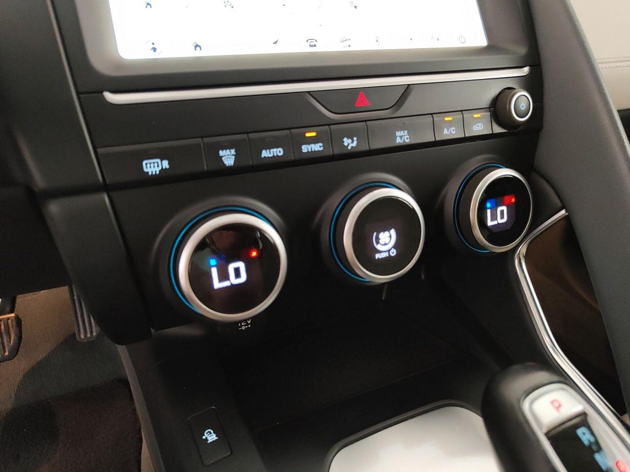 Jaguar E-Pace 2.0D 150 CV R-Dynamic S