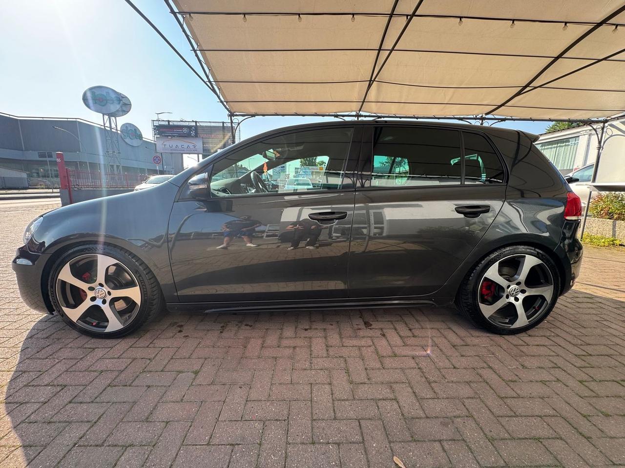 Volkswagen Golf GTI 2.0 GTI #10530