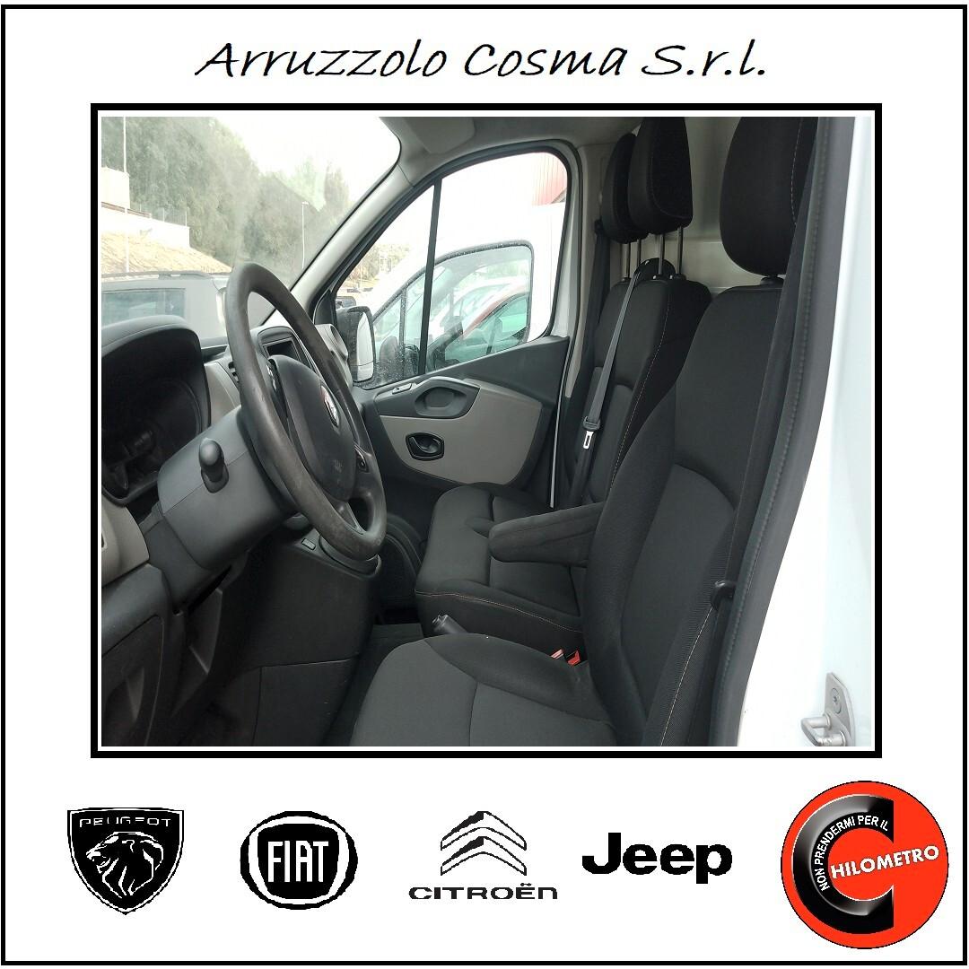 FORD TRAFIC FURGONE AUTOCARRO 3 POSTI