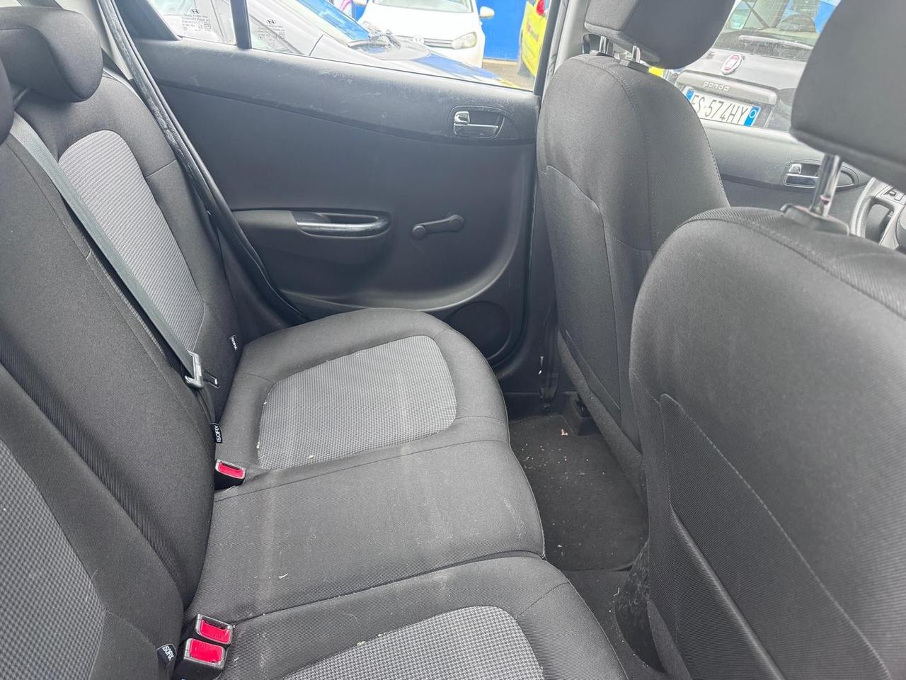 Hyundai i20 1.1 CRDi 5p. Sound Edition