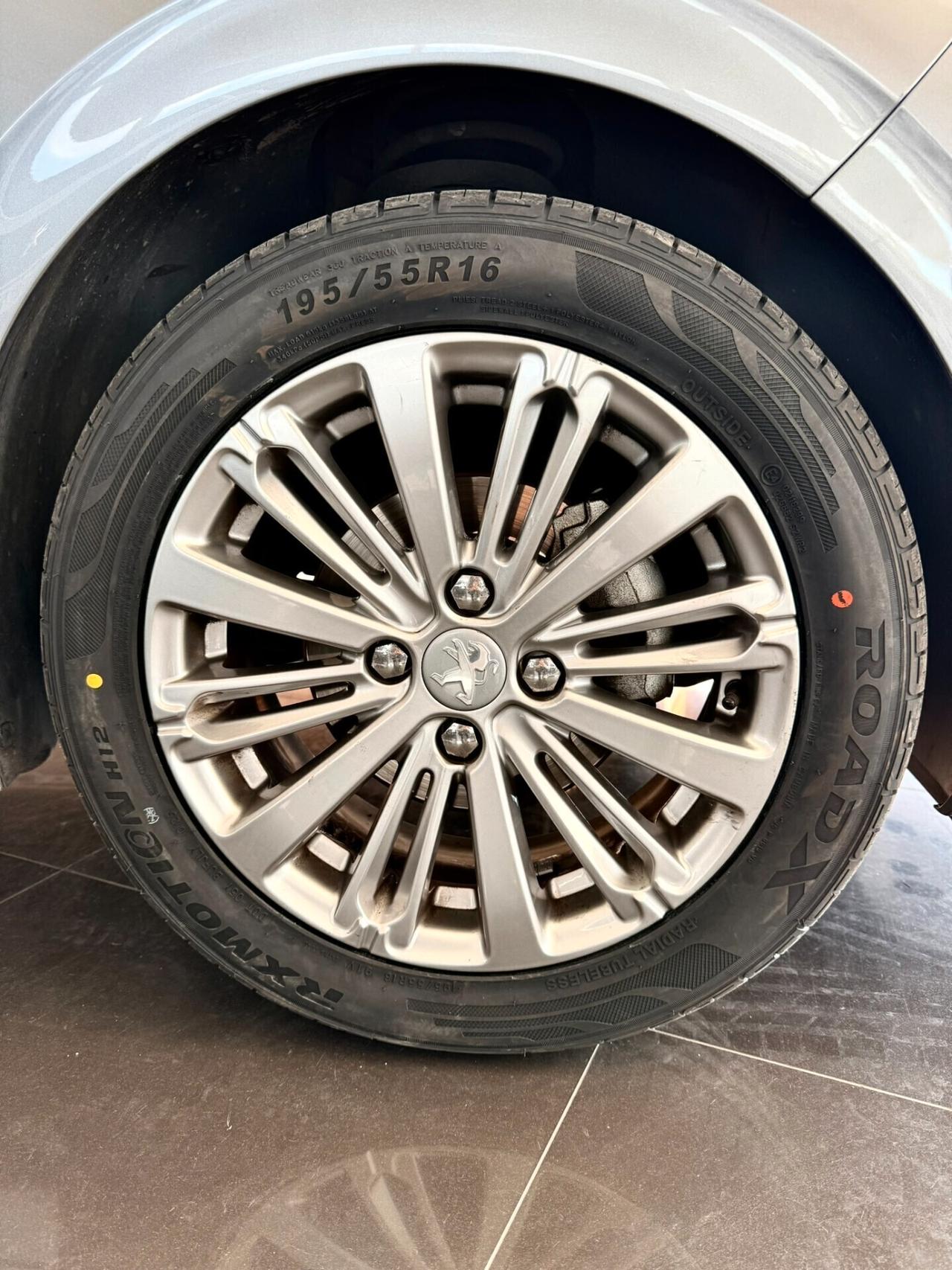 Peugeot 208 PureTech 82 Stop&Start 5 porte Active