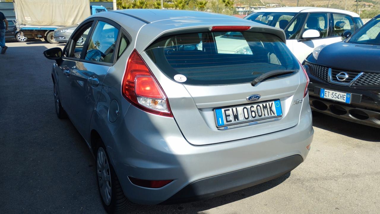 Ford Fiesta 1.5 TDCi 75CV 5 porte Business