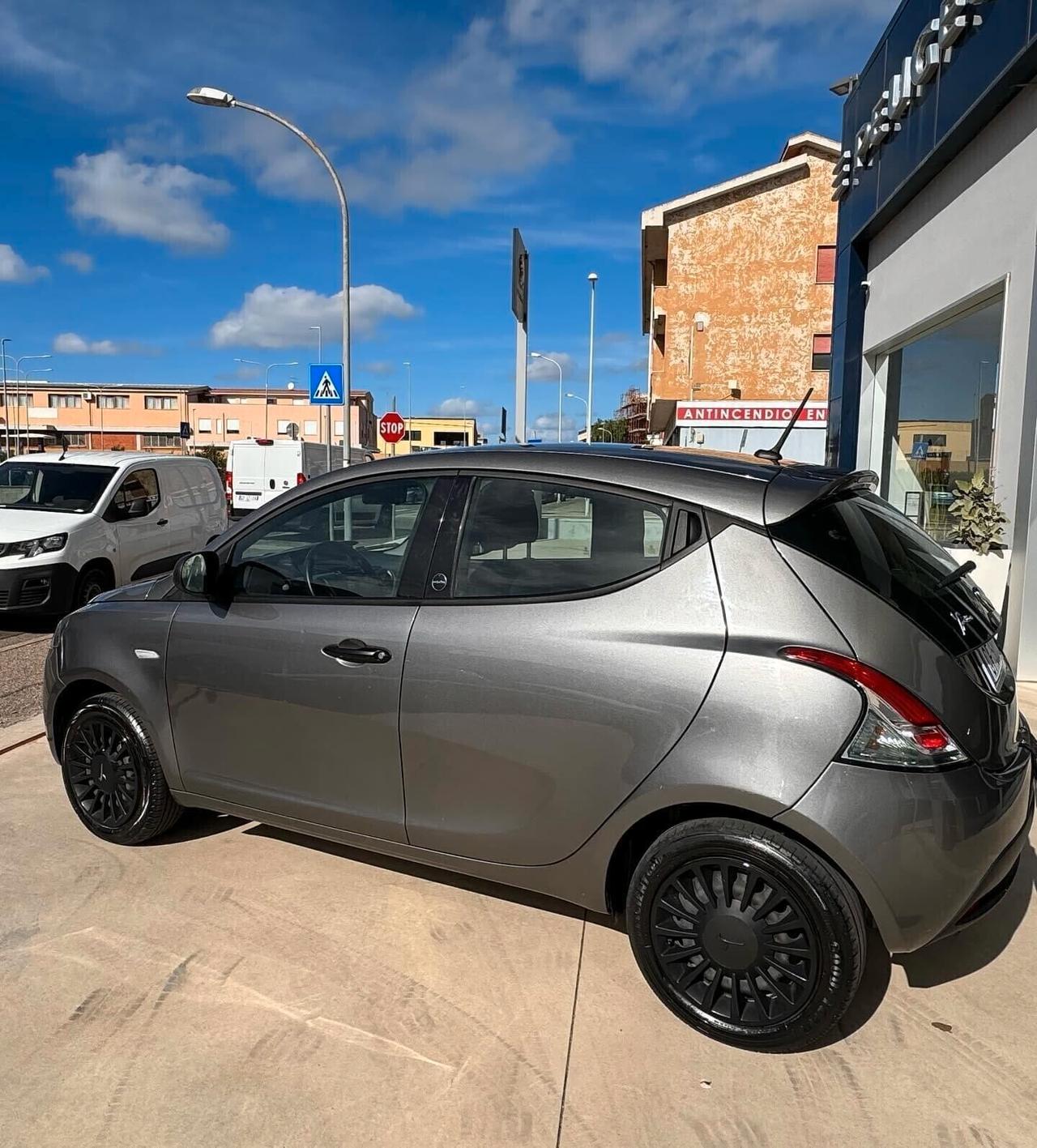 Lancia Ypsilon 1.0 69 cv 11/2021 *50.000KM*