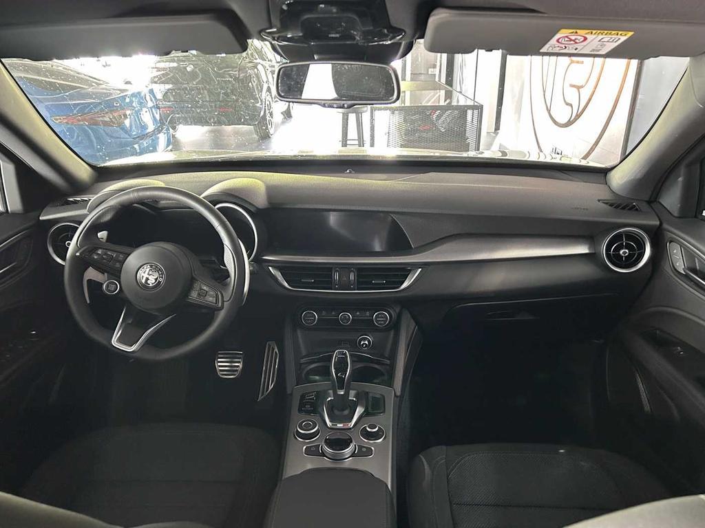 Alfa Romeo Stelvio 2.2 t Sprint Q4 210cv auto