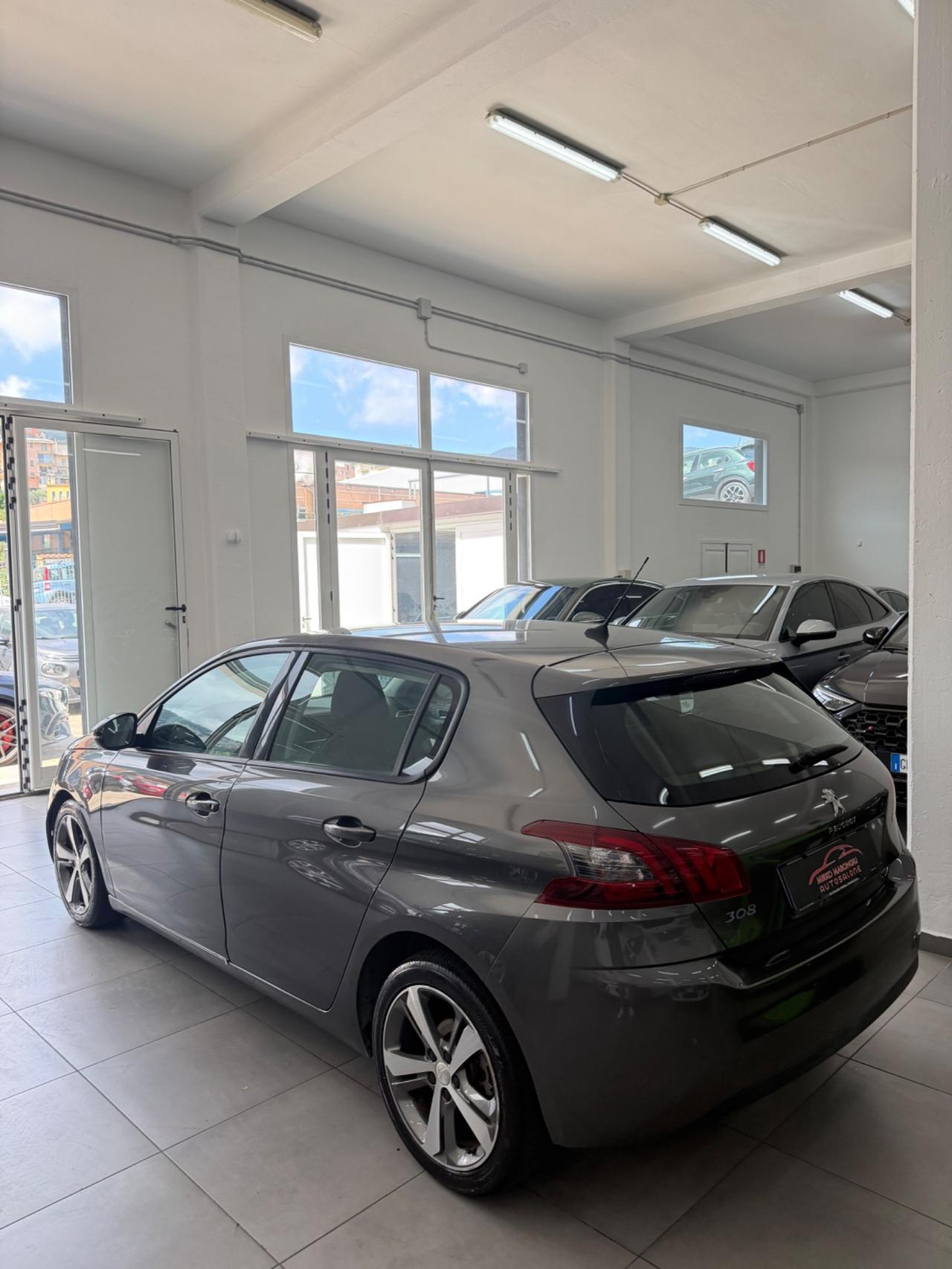 Peugeot 308 BlueHDi 130 S&S Allure FINANZIABILE