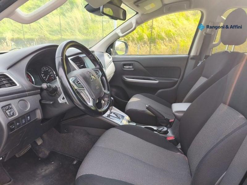 Mitsubishi L200 2.3 D Club Cab 4x4 Easy Select Inform