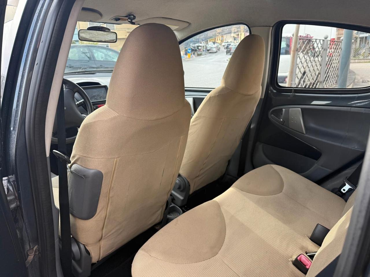 Peugeot 107 1.4 HDi 5p. Plaisir