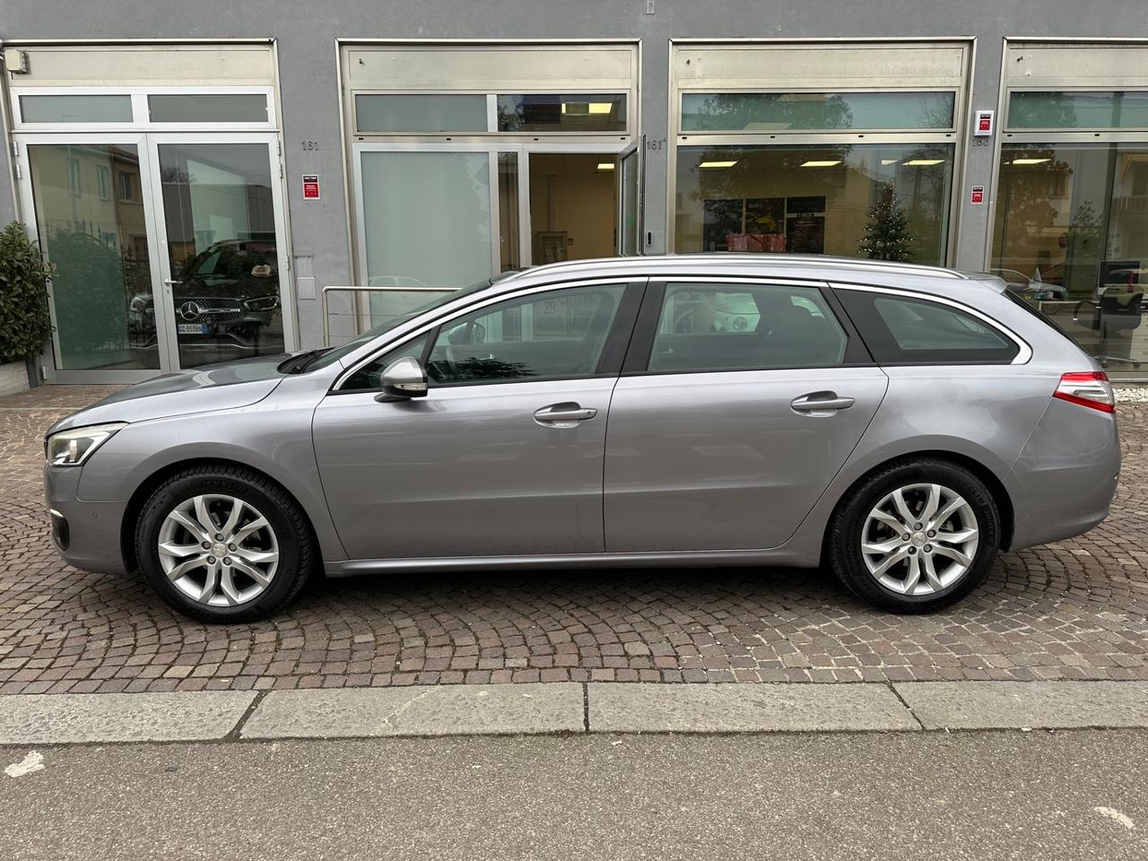 Peugeot 508 BlueHDi 120 S&S SW Allure