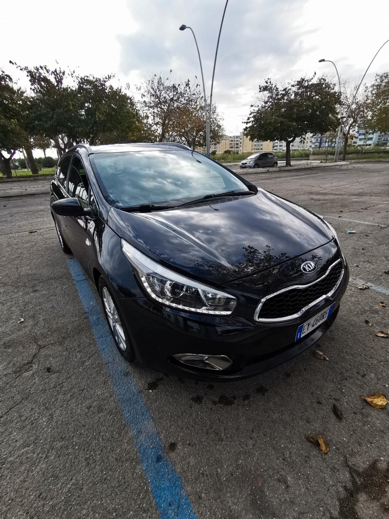Kia Ceed Sportswagon cee'd 1.6 CRDi 128 CV SW Stop&Go high tech