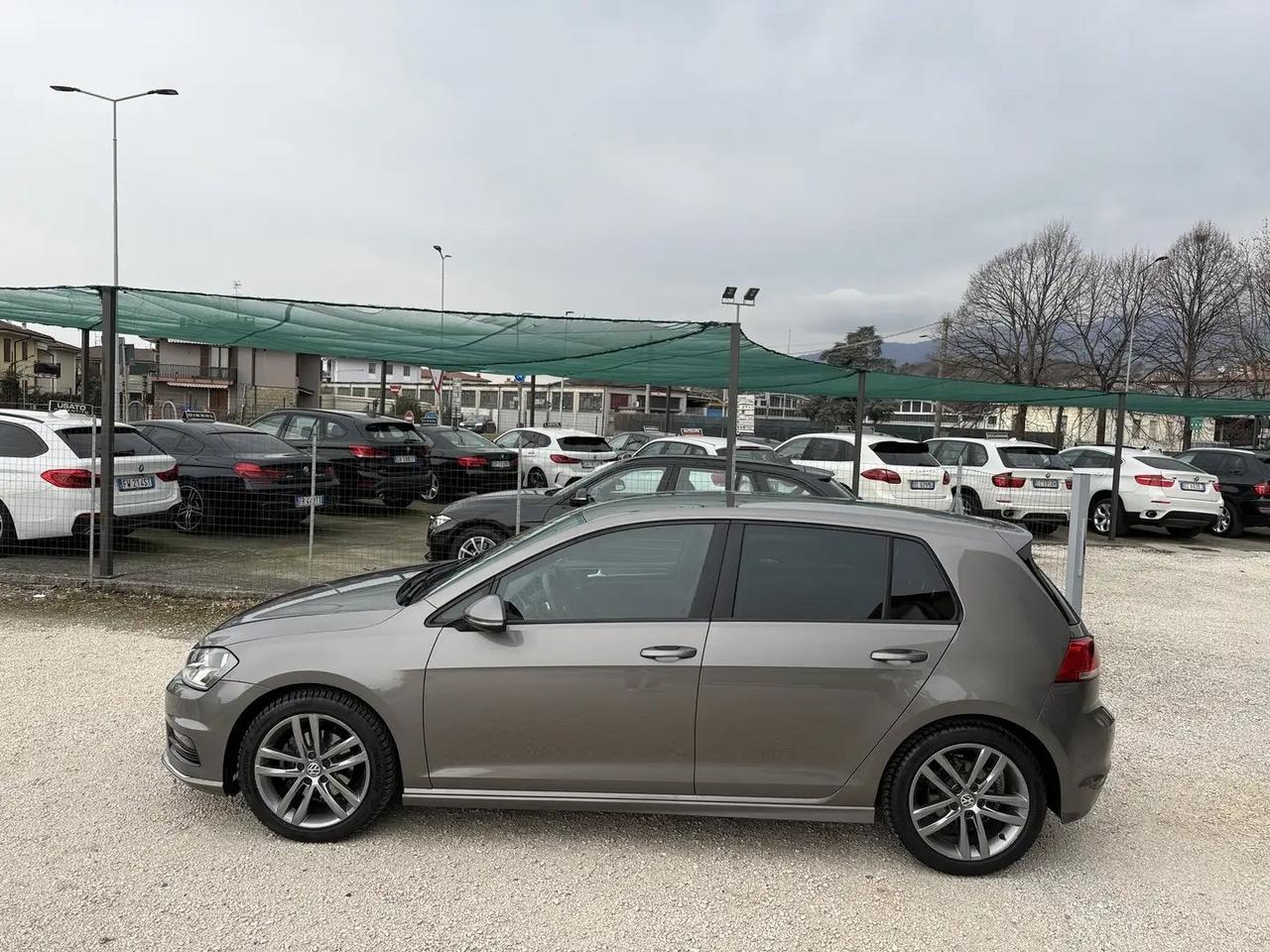 Volkswagen Golf 7 1.6 Tdi Dsg 110cv R-line Edition Uniporp E6