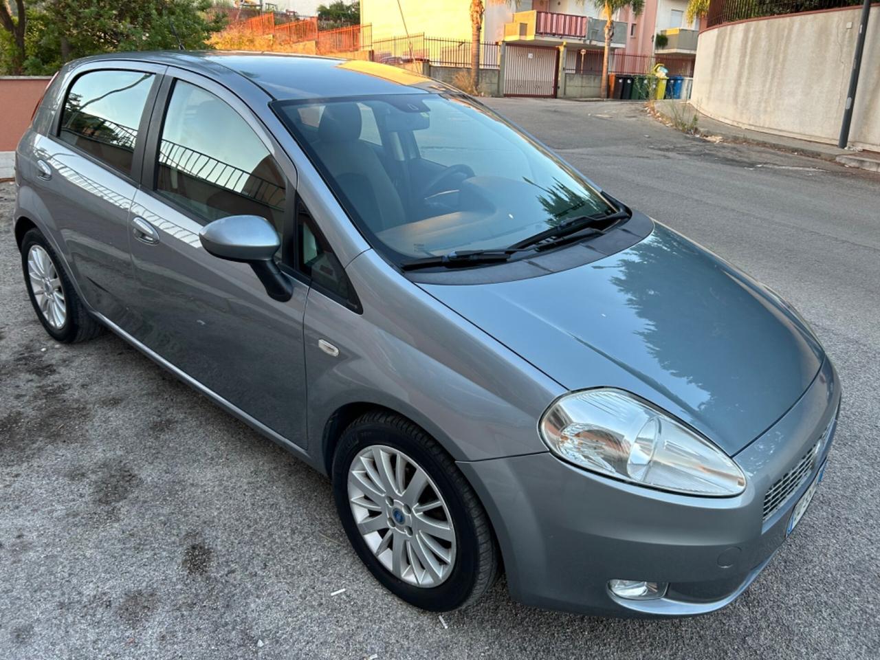 Fiat Grande Punto Grande Punto 1.3 MJT ideale per