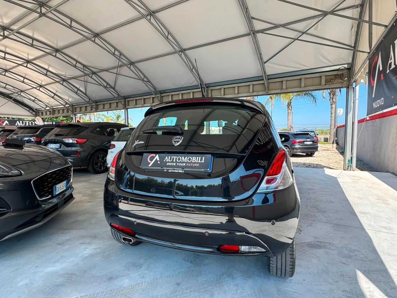 Lancia Ypsilon 1.2 69 CV 5 porte S&S Gold