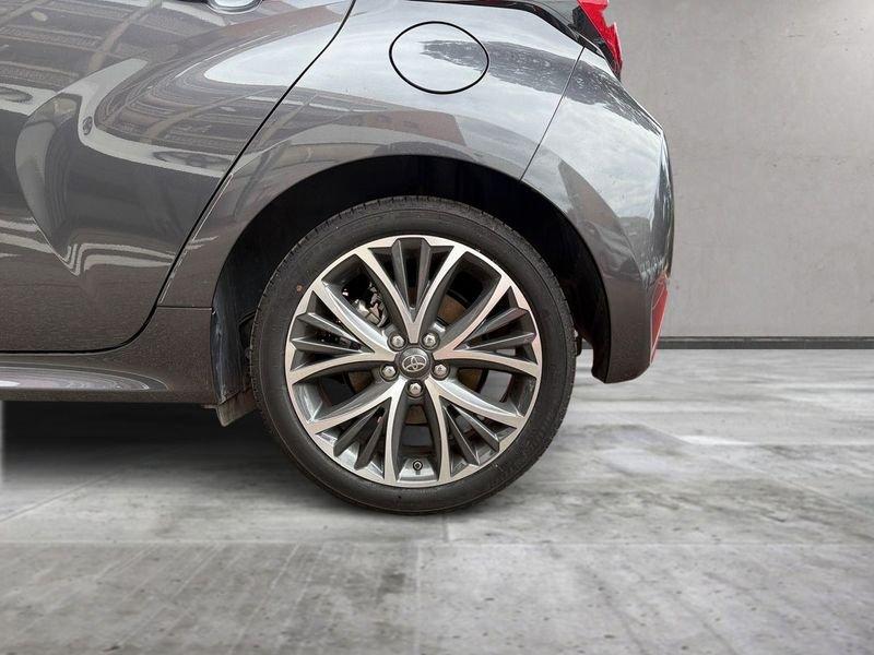 Toyota Yaris Yaris 1.5h 130 Lounge
