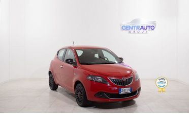 Lancia Ypsilon Ypsilon 1.0 firefly 70cv hybrid Silver