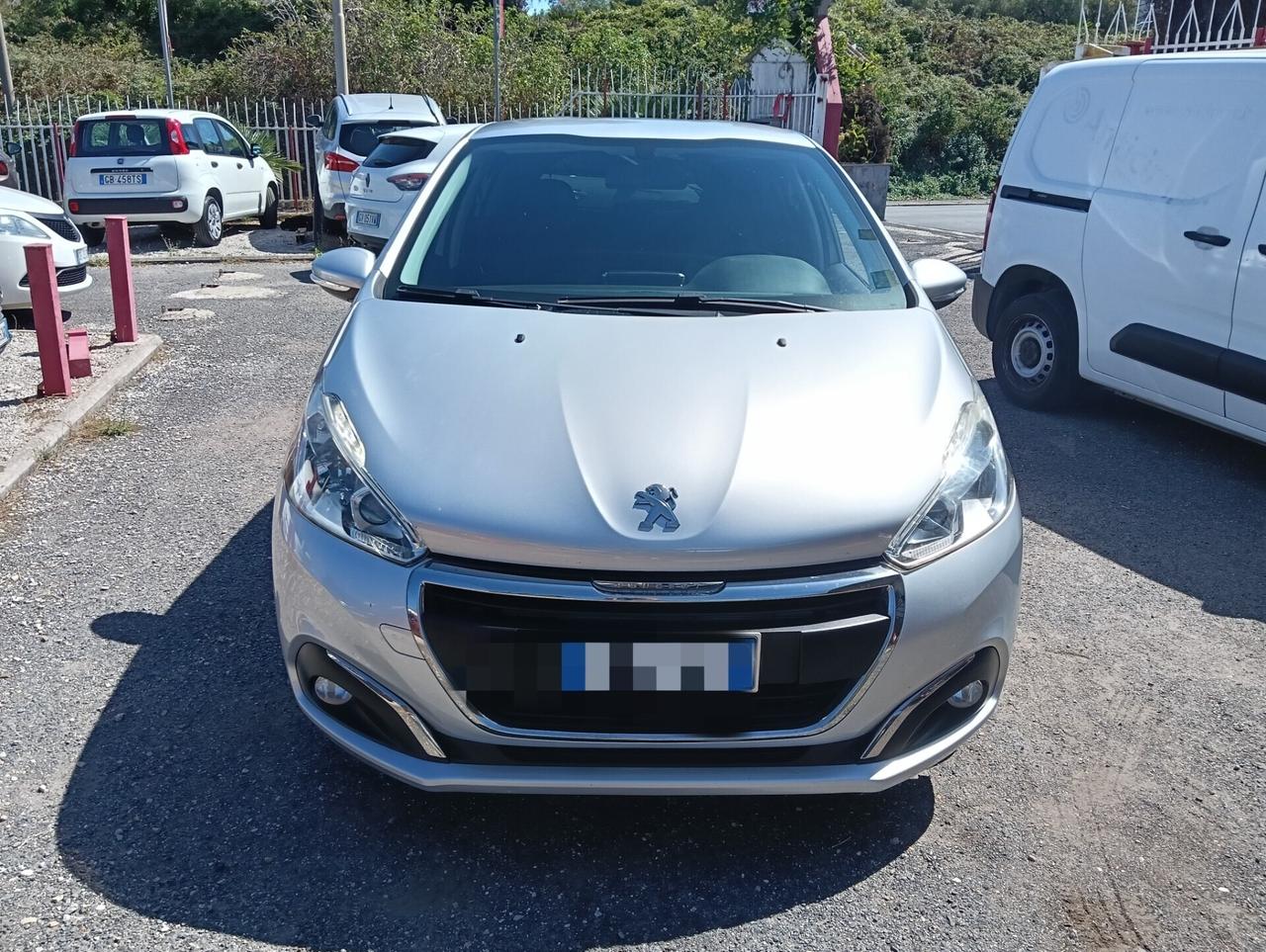 Peugeot 208 PureTech 82 5 porte Allure