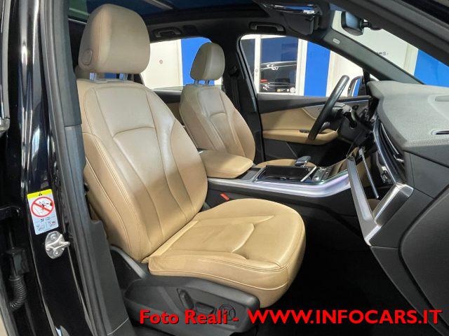 AUDI Q7 55TFSI e Hybrid PHEV 4X4 tiptronic Business PROMO