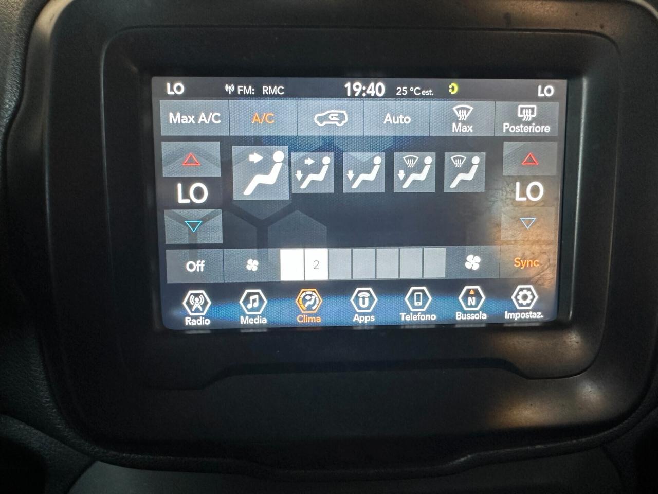 Jeep Renegade 1.6 Mjt DDCT 120 CV Longitude cambio automatico
