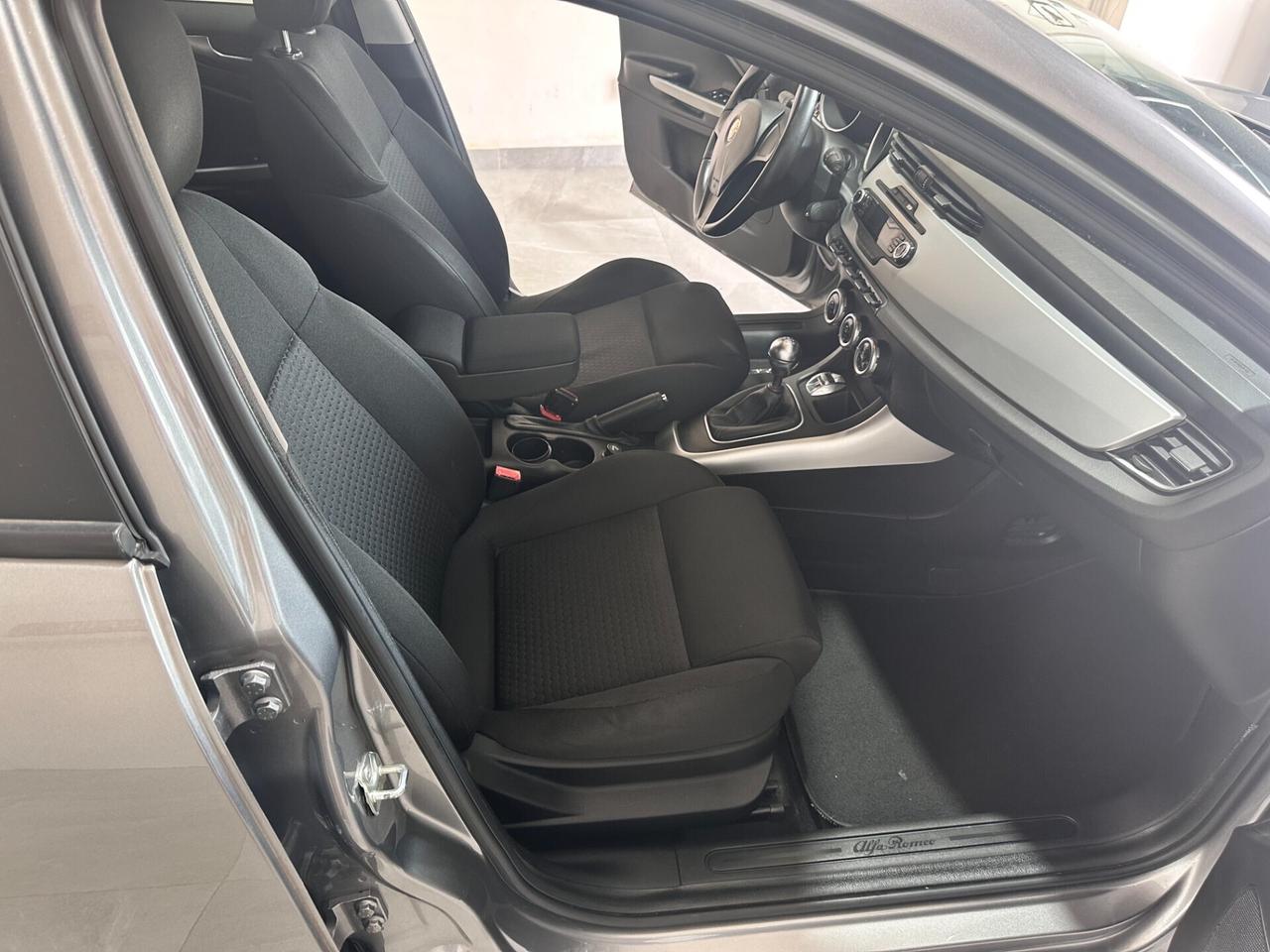 Alfa Romeo Giulietta 1.6 JTDm-2 105 CV Distinctive