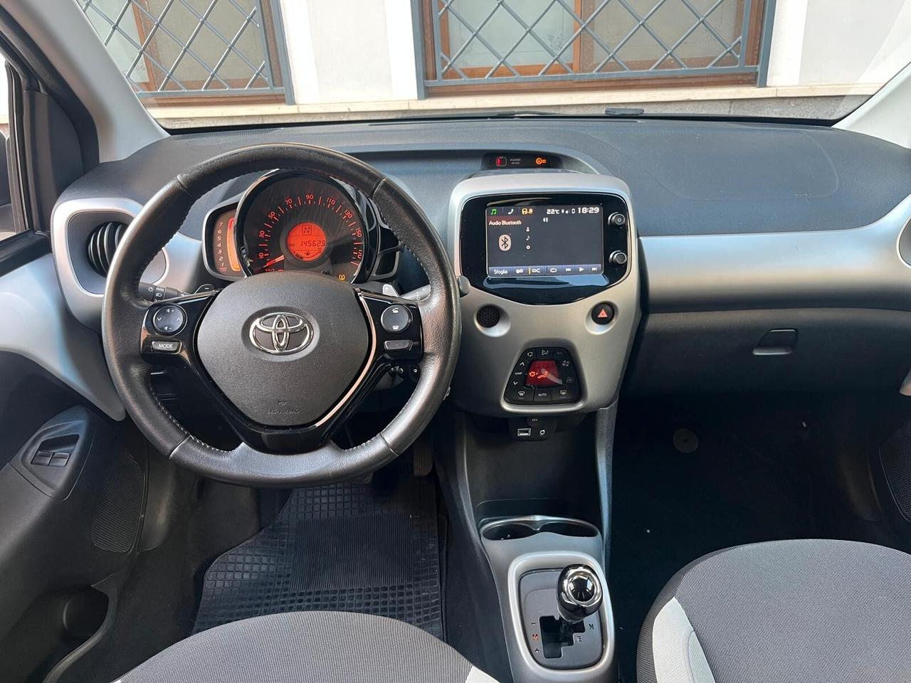 Toyota Aygo 1.0 VVT-i 69 CV x-business automatica