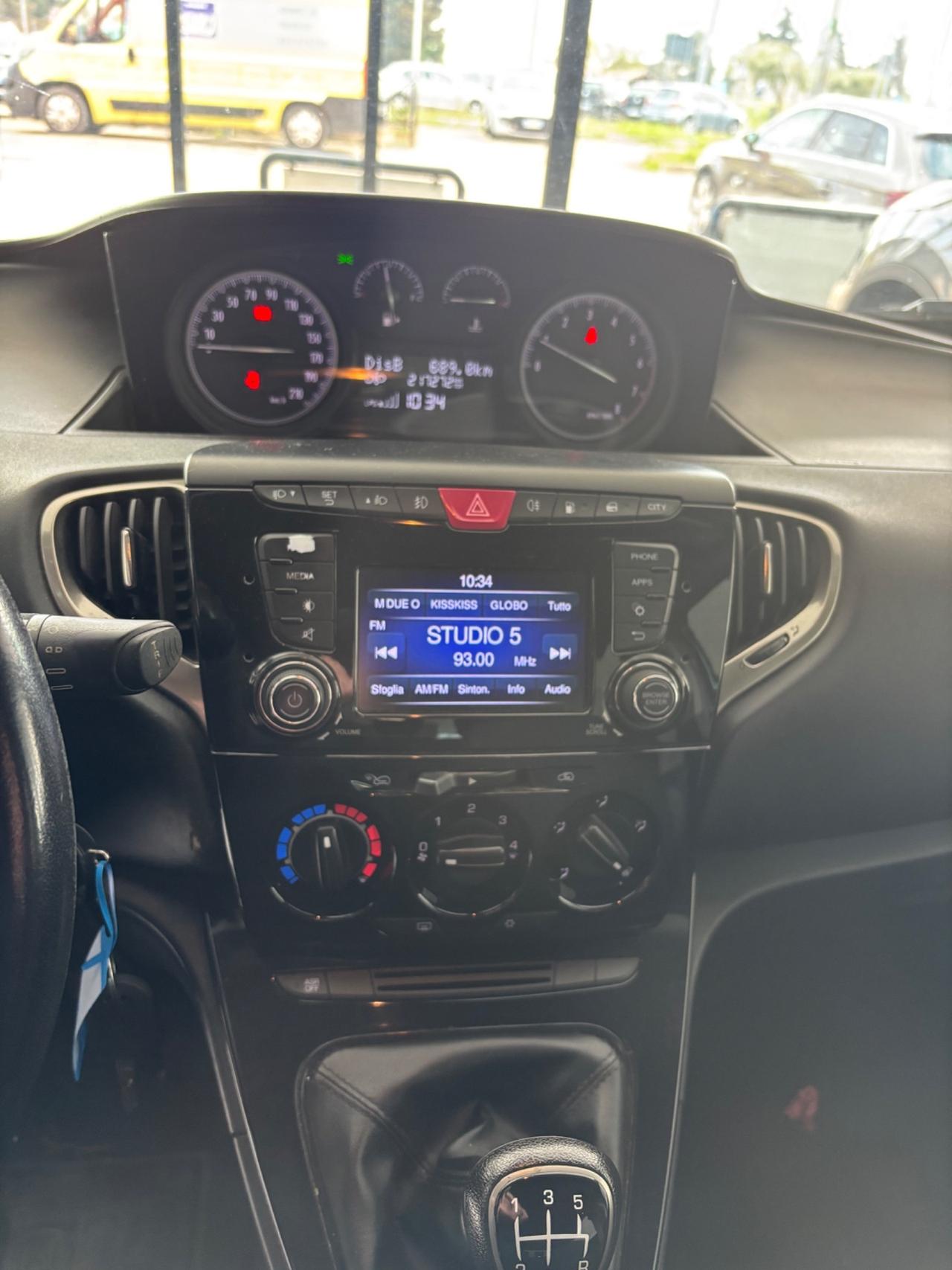 Lancia Ypsilon 1.2 69 CV 5 porte GPL Ecochic Gold